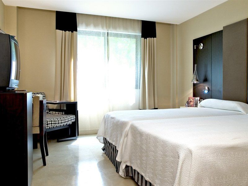 Hotel Nh Ciudad De Santander Zewnętrze zdjęcie